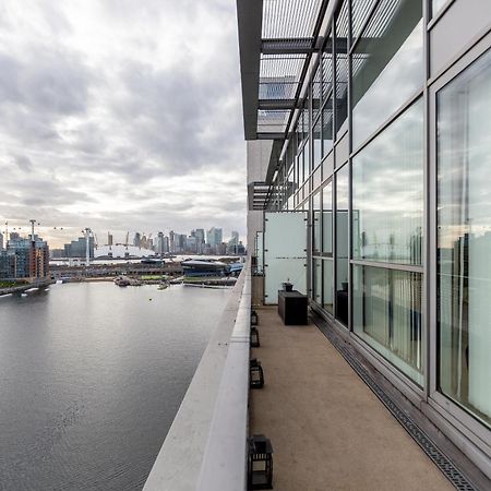 Excel Dock Apartments Londra Esterno foto