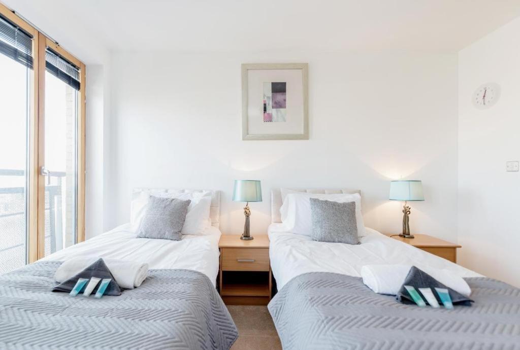 Excel Dock Apartments Londra Esterno foto